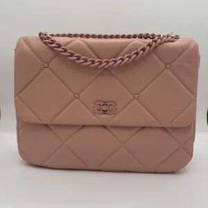 Chic Quilted Shoulder Bag in Blush Pink
